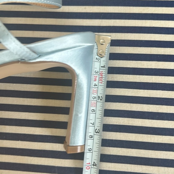 Badgley Mischka Strappy Heels - Picture 6 of 6